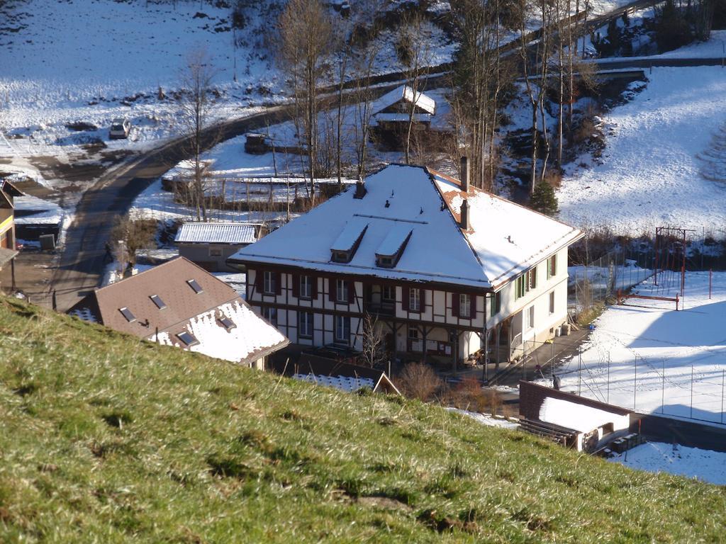 Ferienwohnung Schulhaus Hirschmatt Guggisberg Exteriör bild